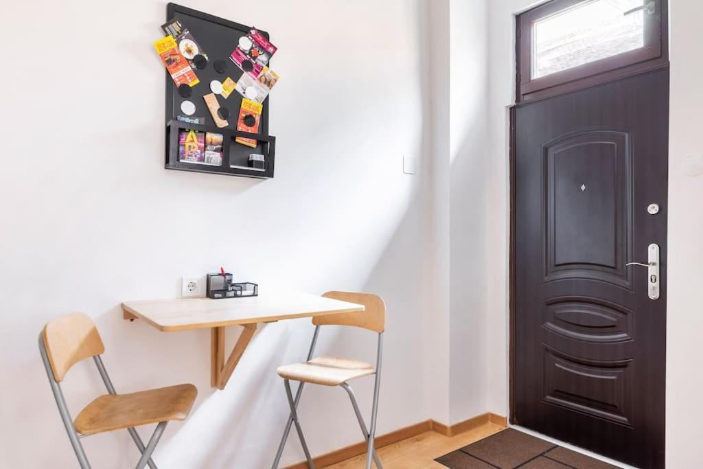 Vintage Style Cozy Downtown Apartment. Boedapest Buitenkant foto